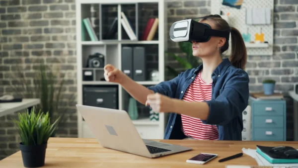 Steam Frame leak: 17 minutes of first impressions reveal battery life, accessories and a Half-Life hint